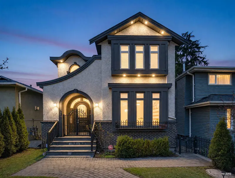 4217 W 16TH AVENUE - photo 1 of 25