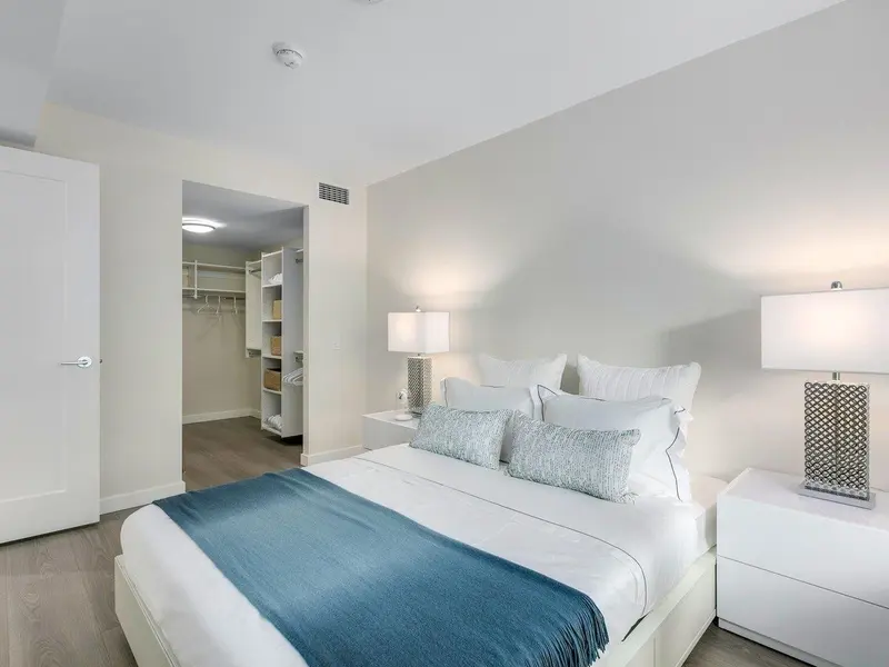 907 8699 HAZELBRIDGE WAY - photo 4 of 25