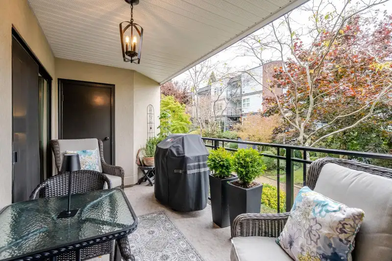 211 1280 FIR STREET - photo 4 of 37