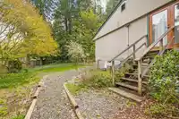 2884 128 STREET - thumbnail 2
