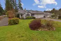 16392 9 AVENUE - thumbnail 3