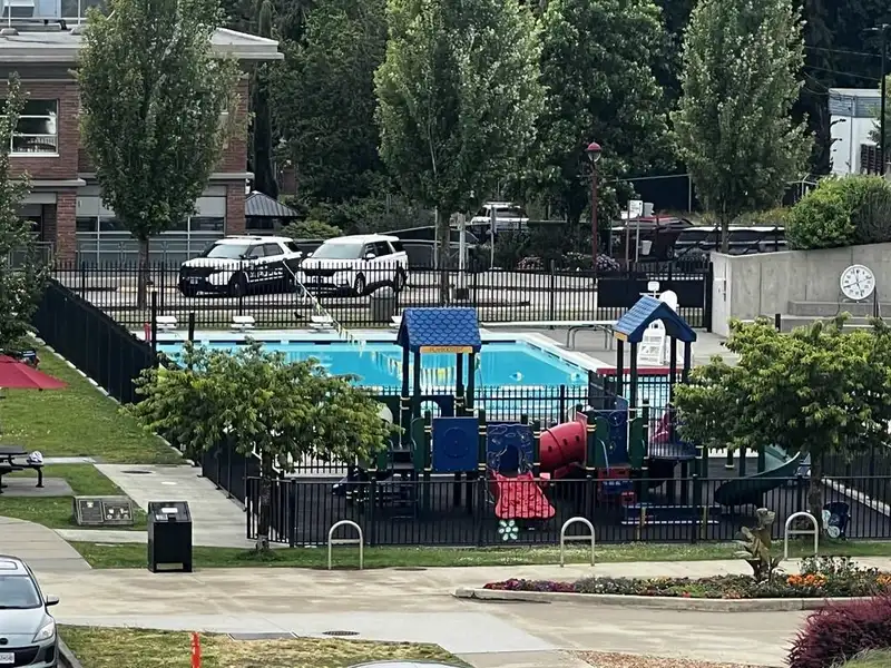 113 11501 84 AVENUE - photo 4 of 25