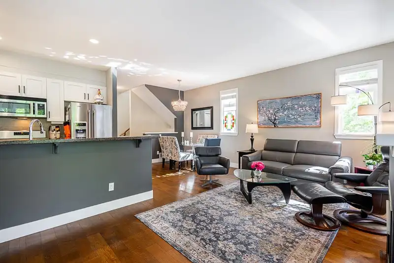 42 15454 32 STREET - photo 4 of 38