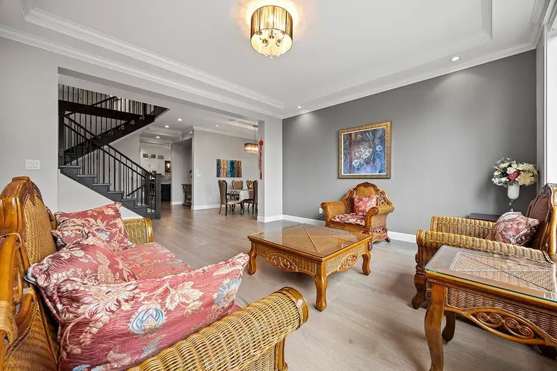 3483 WALES AVENUE - photo 4 of 25