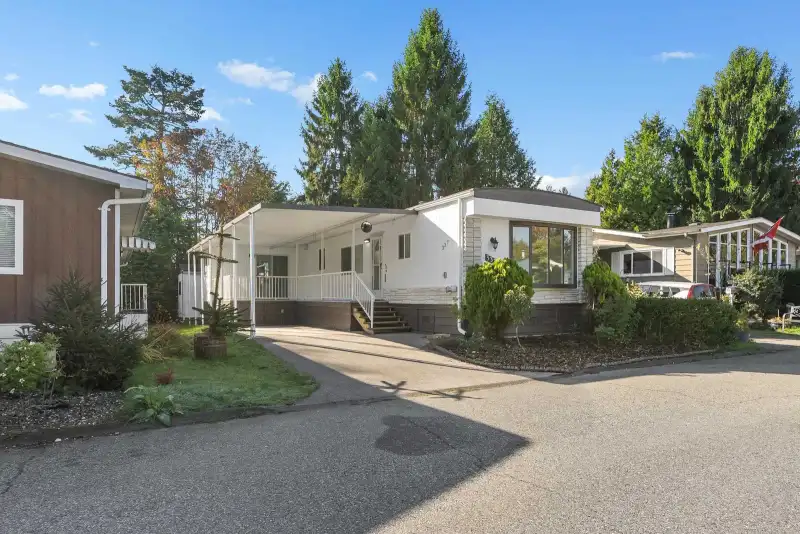 337 1840 160 STREET - photo 1 of 25