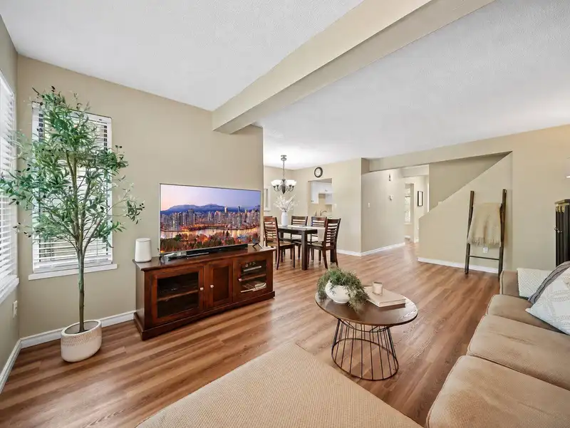 1789 LILAC DRIVE - photo 4 of 25