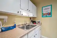 319 1850 E SOUTHMERE CRESCENT - thumbnail 9