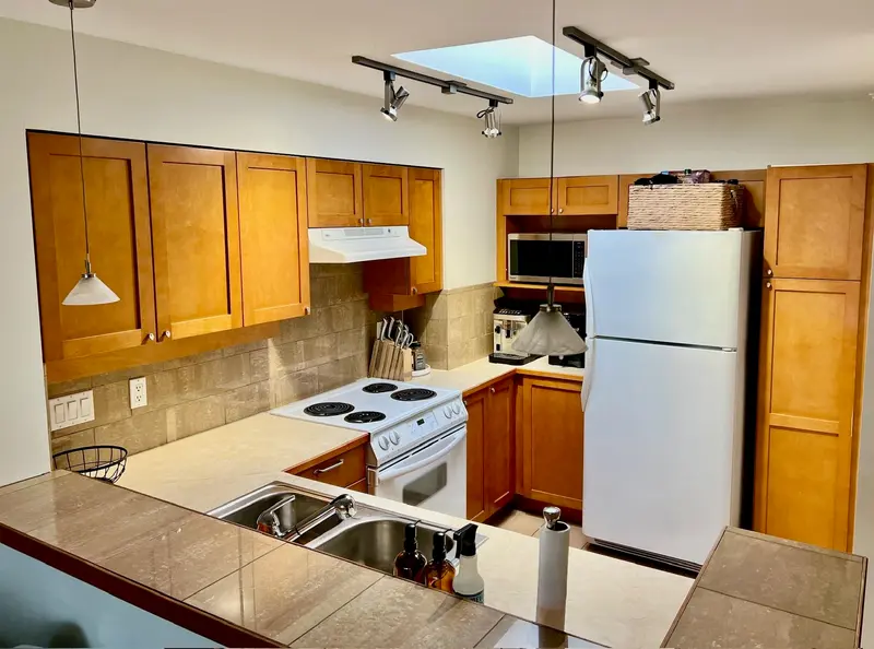 408 3580 W 41ST AVENUE - photo 3 of 14