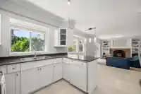12994 20 AVENUE - thumbnail 6