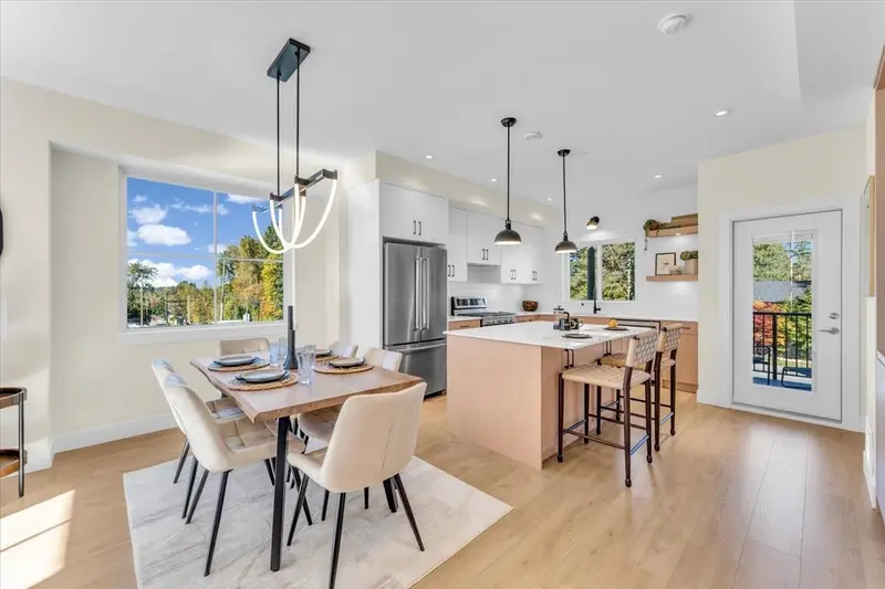 8 10392 240A STREET - photo 2 of 17