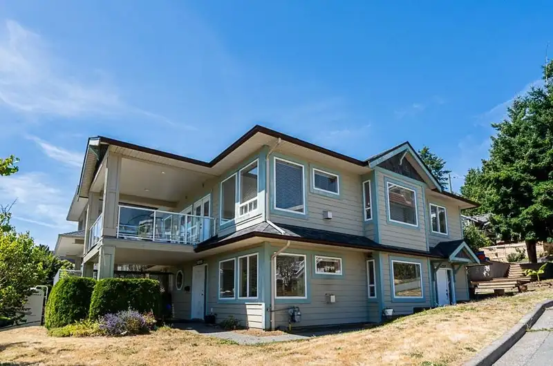 15645 PACIFIC AVENUE - photo 1 of 40