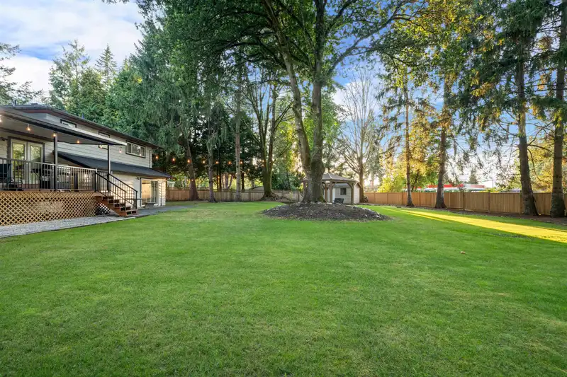 14380 GREENCREST DRIVE - photo 3 of 35