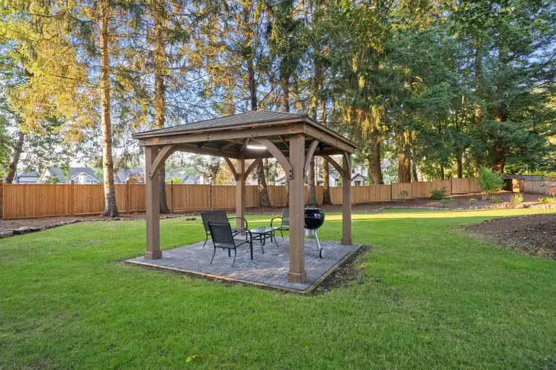 14380 GREENCREST DRIVE - photo 4 of 35