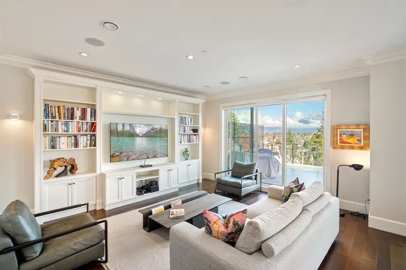 4578 PUGET DRIVE - photo 2 of 24