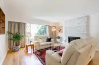 14586 18 AVENUE - thumbnail 2
