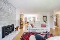 14586 18 AVENUE - thumbnail 3