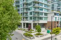 1006 15165 THRIFT AVENUE - thumbnail 1