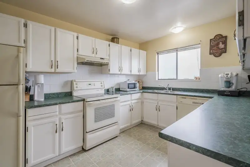 309 1355 WINTER STREET - photo 4 of 21
