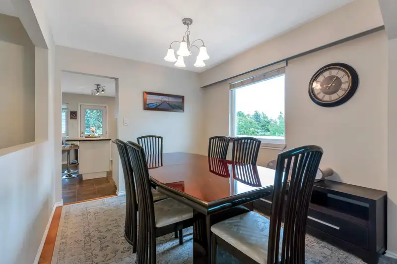15367 20A AVENUE - photo 4 of 28