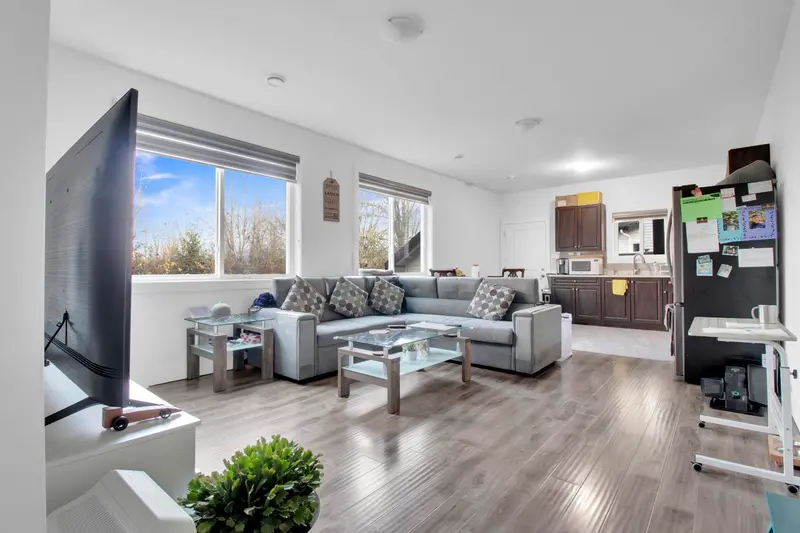 3492 HAZELWOOD PLACE - photo 3 of 25