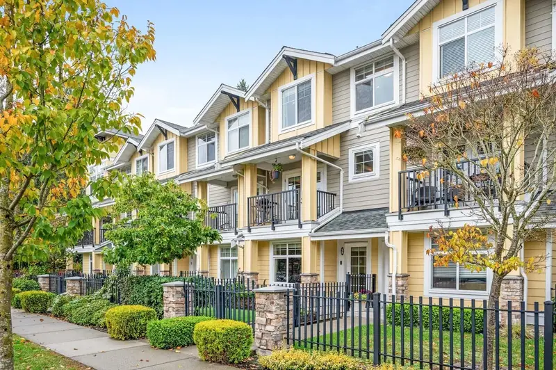 45 17171 2B AVENUE - photo 1 of 25