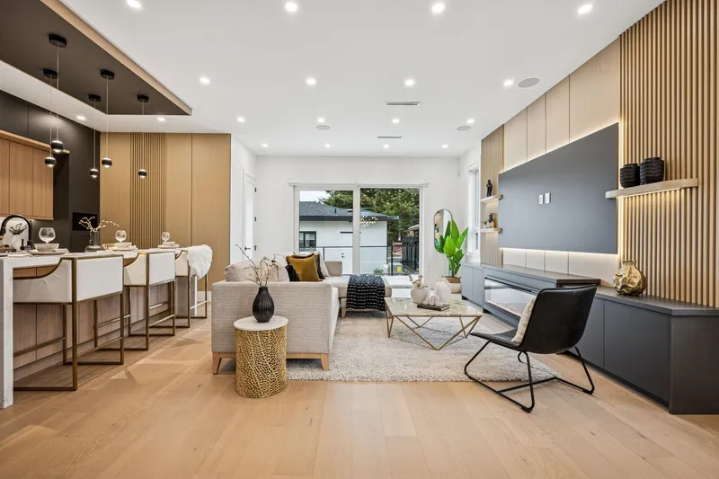 1 6362 CURTIS STREET - photo 3 of 25