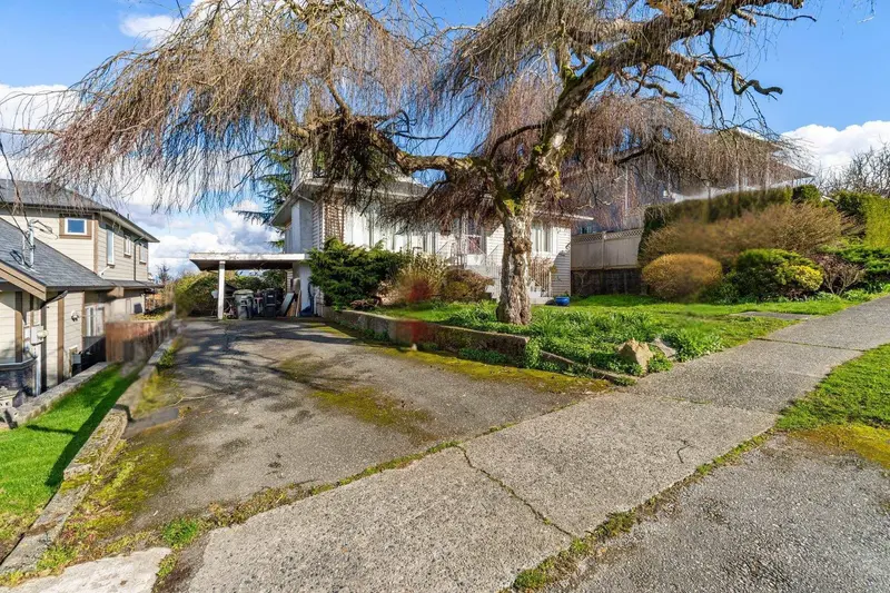 4780 SMITH AVENUE - photo 2 of 7