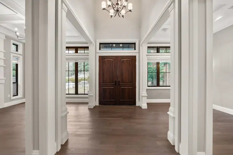 13096 24 AVENUE - photo 3 of 28