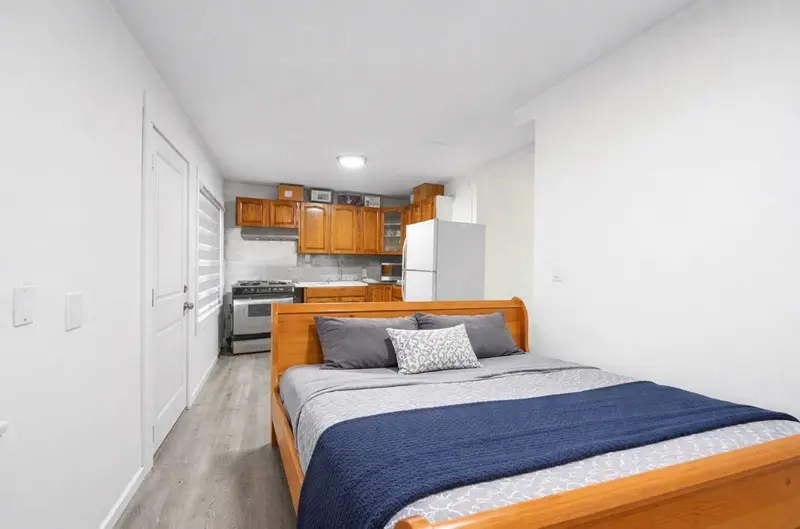 12729 114A AVENUE - photo 2 of 11