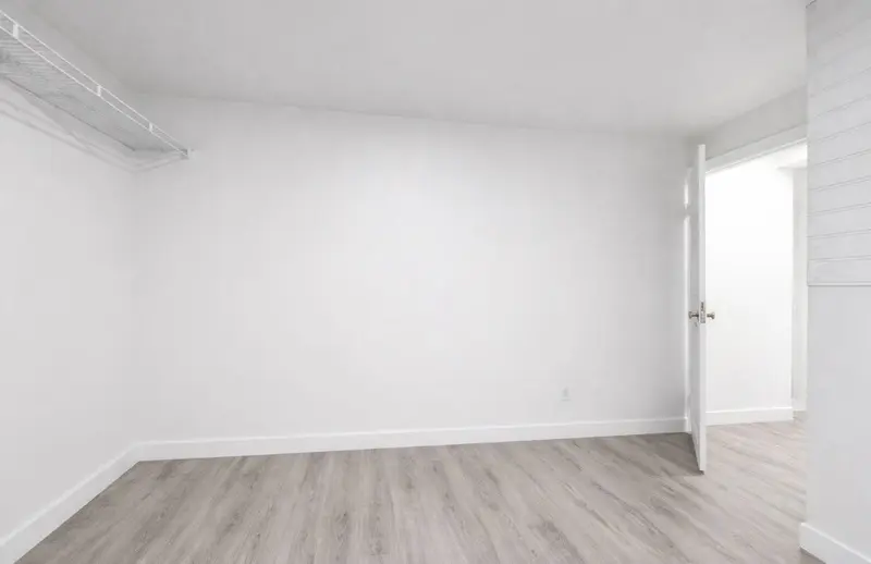 12729 114A AVENUE - photo 3 of 11