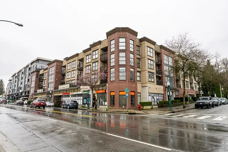 2009 84 GRANT STREET - photo 1 of 25