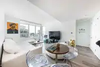 1006 1441 JOHNSTON ROAD - thumbnail 8
