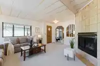 102 2062 KING GEORGE BOULEVARD - thumbnail 1