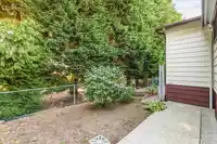 102 2062 KING GEORGE BOULEVARD - thumbnail 36