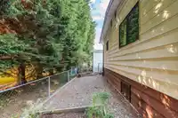 102 2062 KING GEORGE BOULEVARD - thumbnail 38