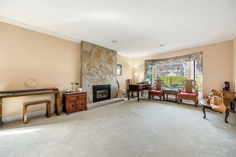 10660 CANSO CRESCENT - photo 3 of 18