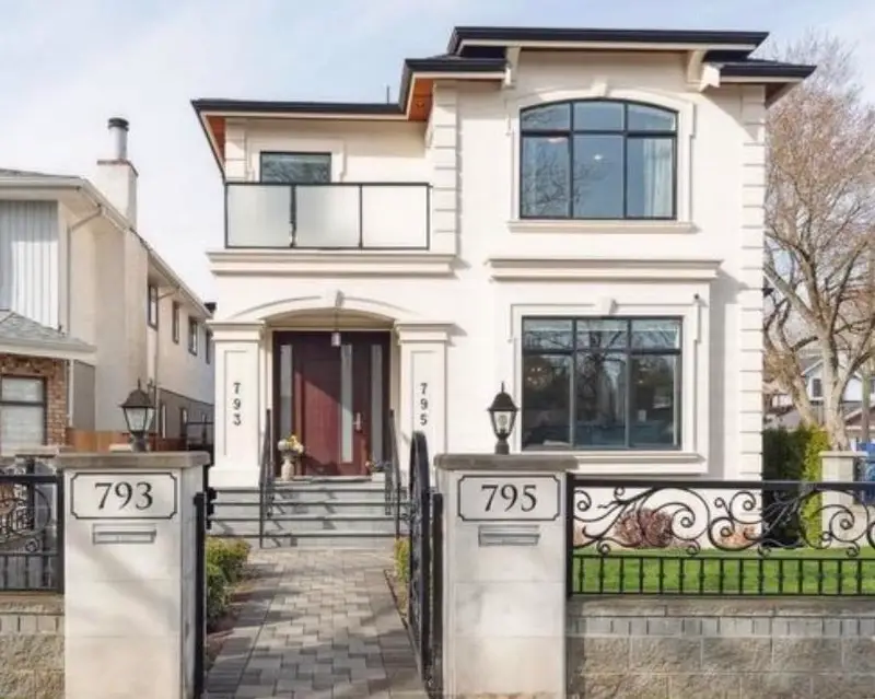 795 E 39TH AVENUE - photo 1 of 25