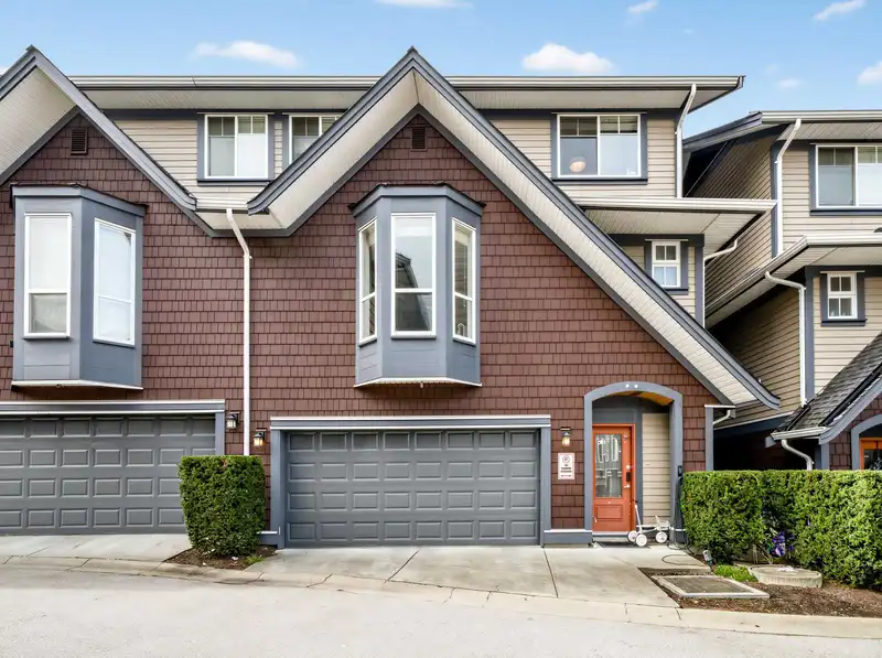 34 15977 26 AVENUE - photo 1 of 38
