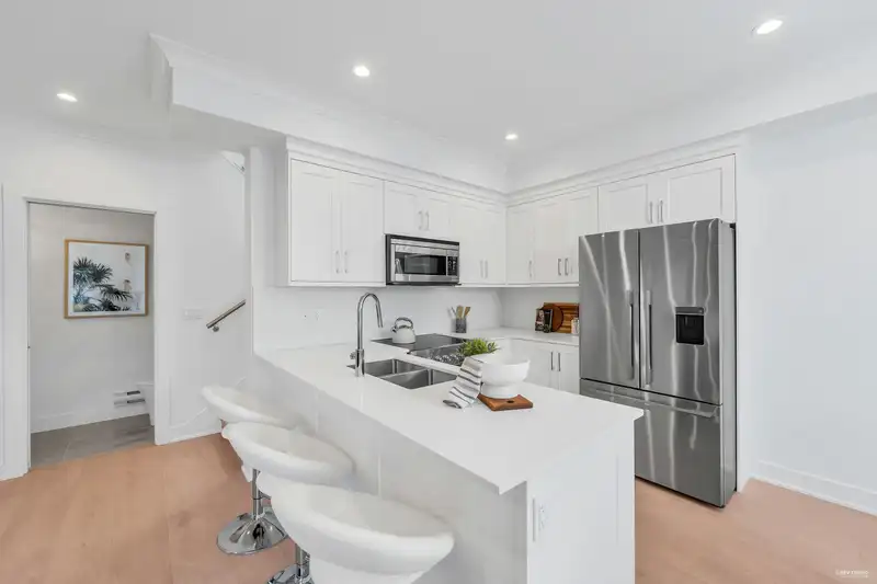 107 8233 WILLIAMS ROAD - photo 2 of 25