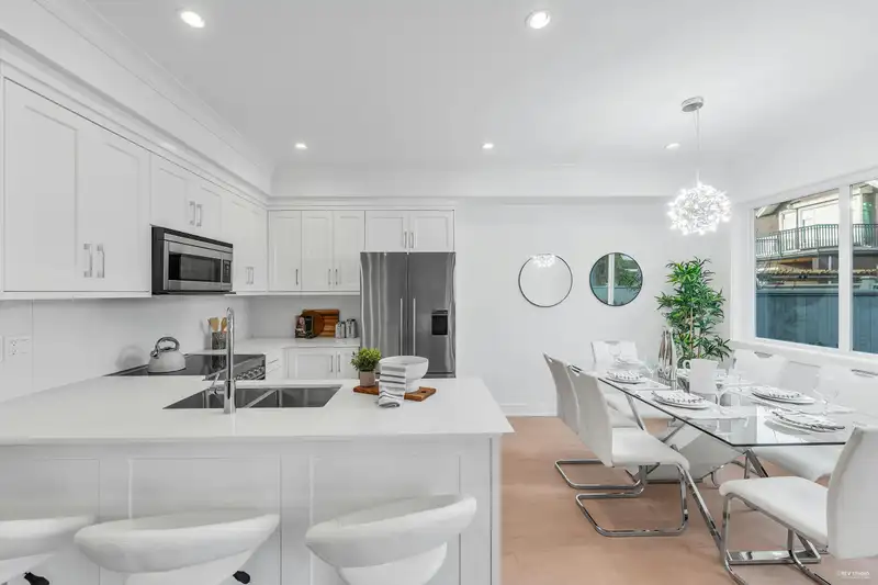 107 8233 WILLIAMS ROAD - photo 3 of 25