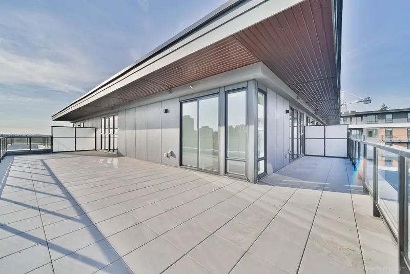 504 375 CLAYTON STREET - photo 2 of 22