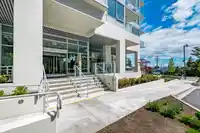 402 15165 THRIFT AVENUE - thumbnail 3