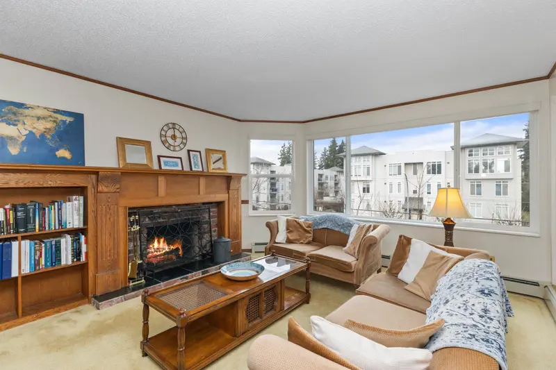 302 32098 GEORGE FERGUSON WAY - photo 3 of 25