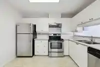 308 1745 MARTIN DRIVE - thumbnail 13
