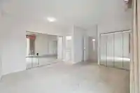 308 1745 MARTIN DRIVE - thumbnail 19