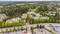 308 1745 MARTIN DRIVE - thumbnail 33