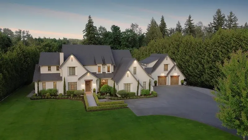 7670 240 STREET - photo 1 of 25