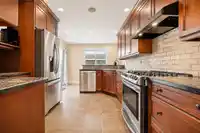 952 KENT STREET - thumbnail 11