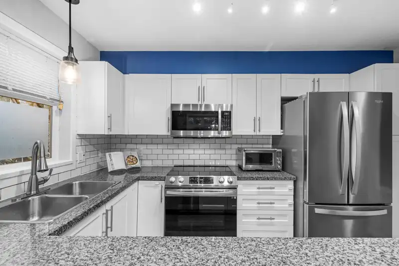 107 15236 36 AVENUE - photo 2 of 36
