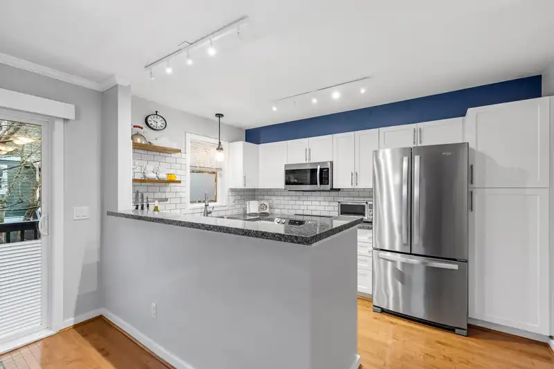 107 15236 36 AVENUE - photo 4 of 36